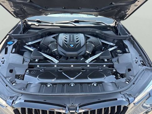 Used 2021 BMW X5 M50i w/ Executive Package AWD/4WD image 22
