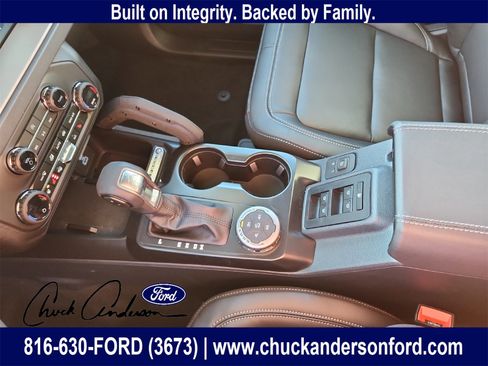 New 2025 Ford Bronco Outer Banks w/ Sasquatch Package image 15