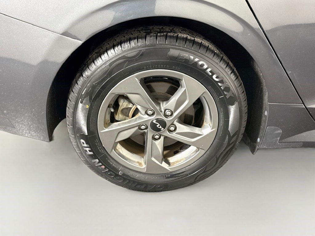 Used 2022 Kia K5 LXS FWD image 32