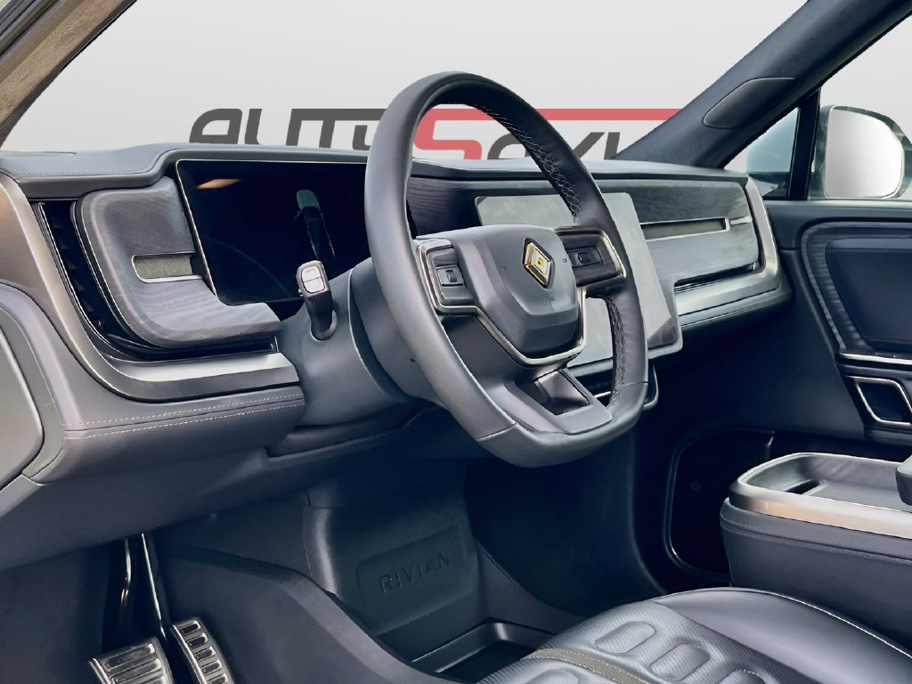 Used 2024 Rivian R1S Adventure Dual AWD/4WD image 9