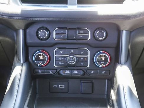 Used 2023 Chevrolet Tahoe Z71 w/ Luxury Package AWD/4WD image 20