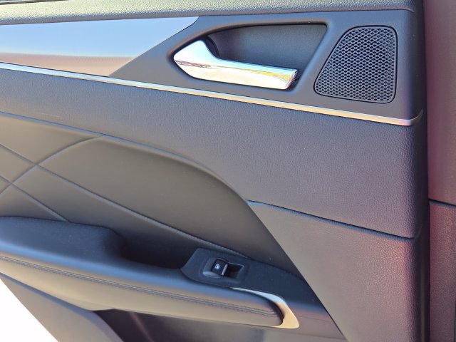 Used 2019 Lincoln MKC Premiere FWD image 20
