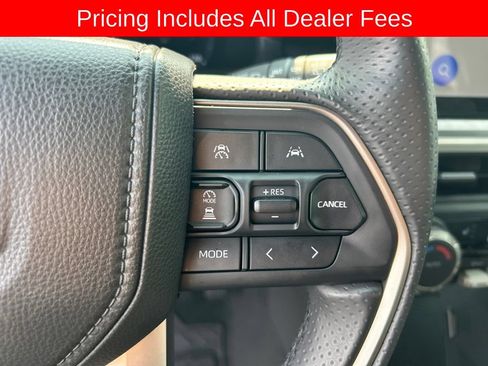Used 2026 Toyota 4Runner TRD Off-Road Premium AWD/4WD image 9