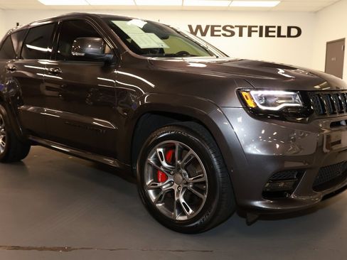 Used 2021 Jeep Grand Cherokee SRT image 9