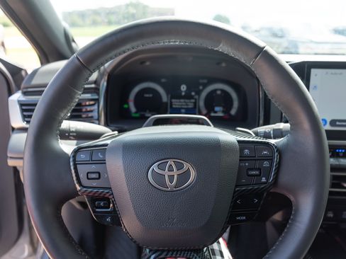 Used 2025 Toyota Camry XSE w/ Premium Plus Package FWD image 13