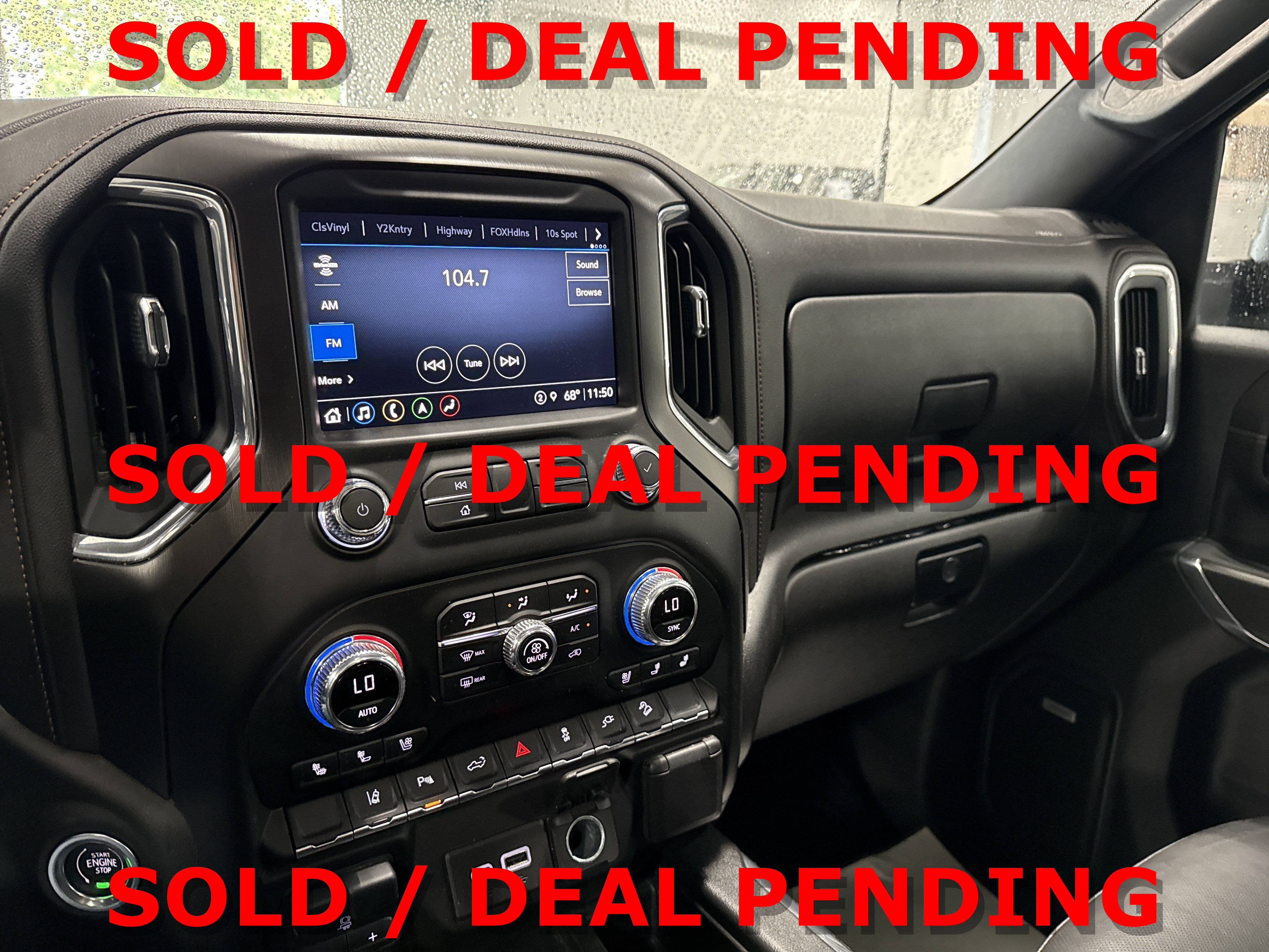 Used 2022 GMC Sierra 2500 AT4 w/ AT4 Premium Plus Package AWD/4WD image 11