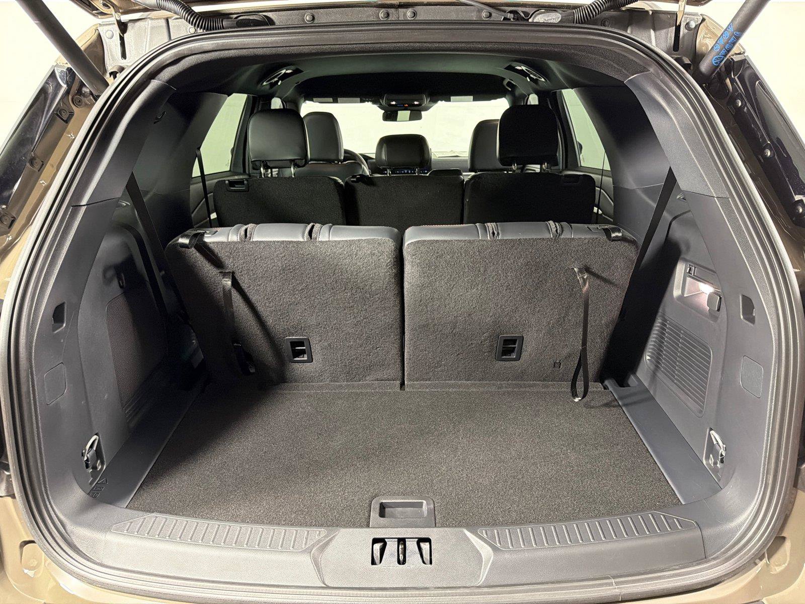 Used 2026 Ford Explorer ST-Line w/ Premium Package RWD image 18
