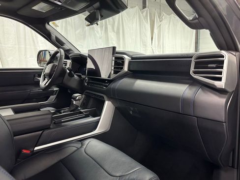 Used 2025 Toyota Tundra Platinum AWD/4WD image 64