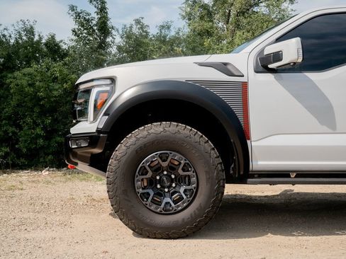 Used 2025 Ford F150 Raptor w/ Equipment Group 803A Raptor R AWD/4WD image 15