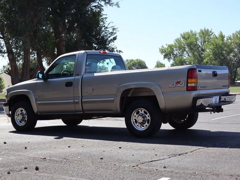Used 1999 Chevrolet Silverado 2500 LS w/ Firm Ride Suspension Pkg AWD/4WD image 7