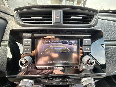 Used 2017 Honda CR-V LX image 17