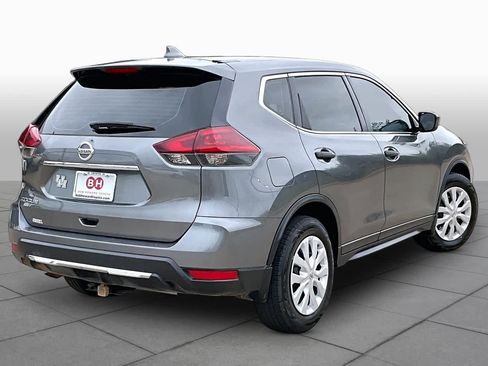 Used 2019 Nissan Rogue S FWD image 12