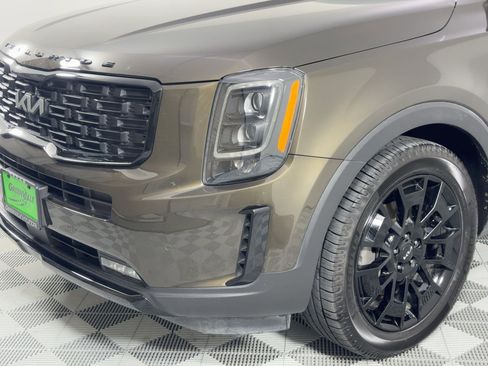 Used 2022 Kia Telluride SX w/ SX Prestige Package image 11