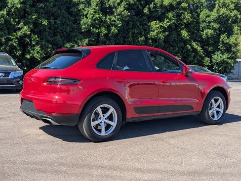 Used 2018 Porsche Macan image 4
