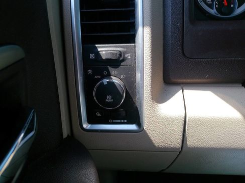 Used 2014 RAM 1500 Big Horn AWD/4WD image 36