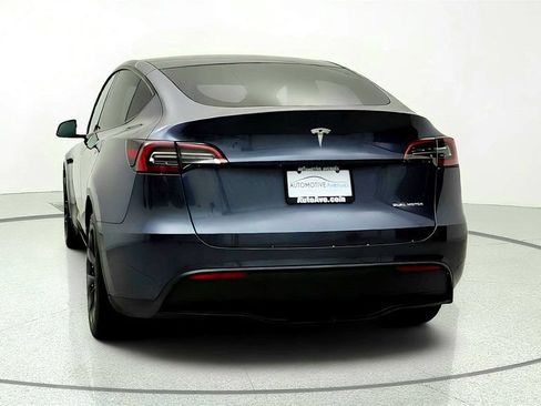 Used 2023 Tesla Model Y Long Range AWD/4WD image 6