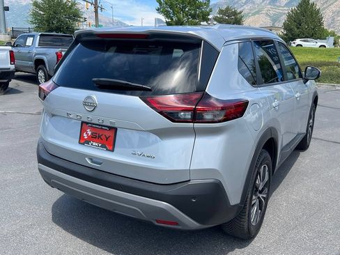 Used 2023 Nissan Rogue SV w/ SV Premium Package AWD/4WD image 9