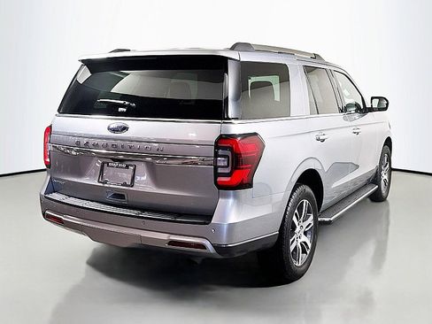Used 2023 Ford Expedition Limited image 7