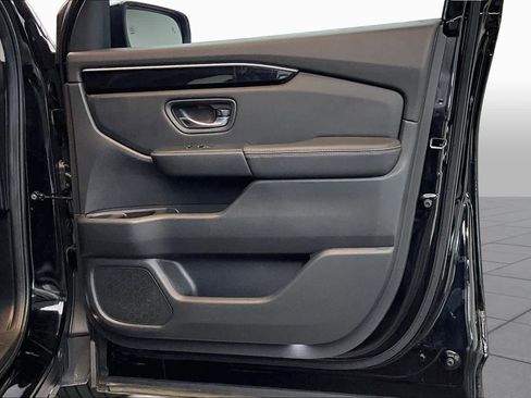 Used 2024 Honda Pilot Touring image 43