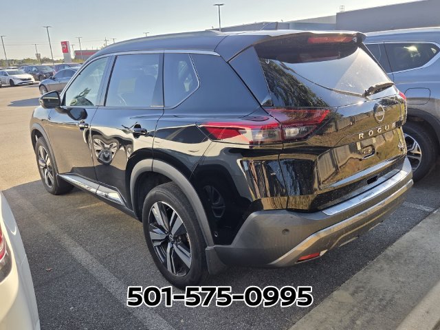 Used 2023 Nissan Rogue SL w/ SL Premium Package FWD image 2