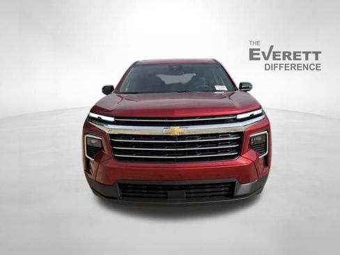 New 2026 Chevrolet Traverse LT w/ LPO, Floor Liner Package FWD image 2