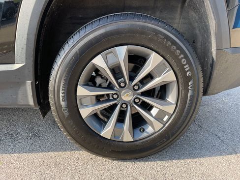 Used 2025 Chevrolet Equinox LT FWD image 19