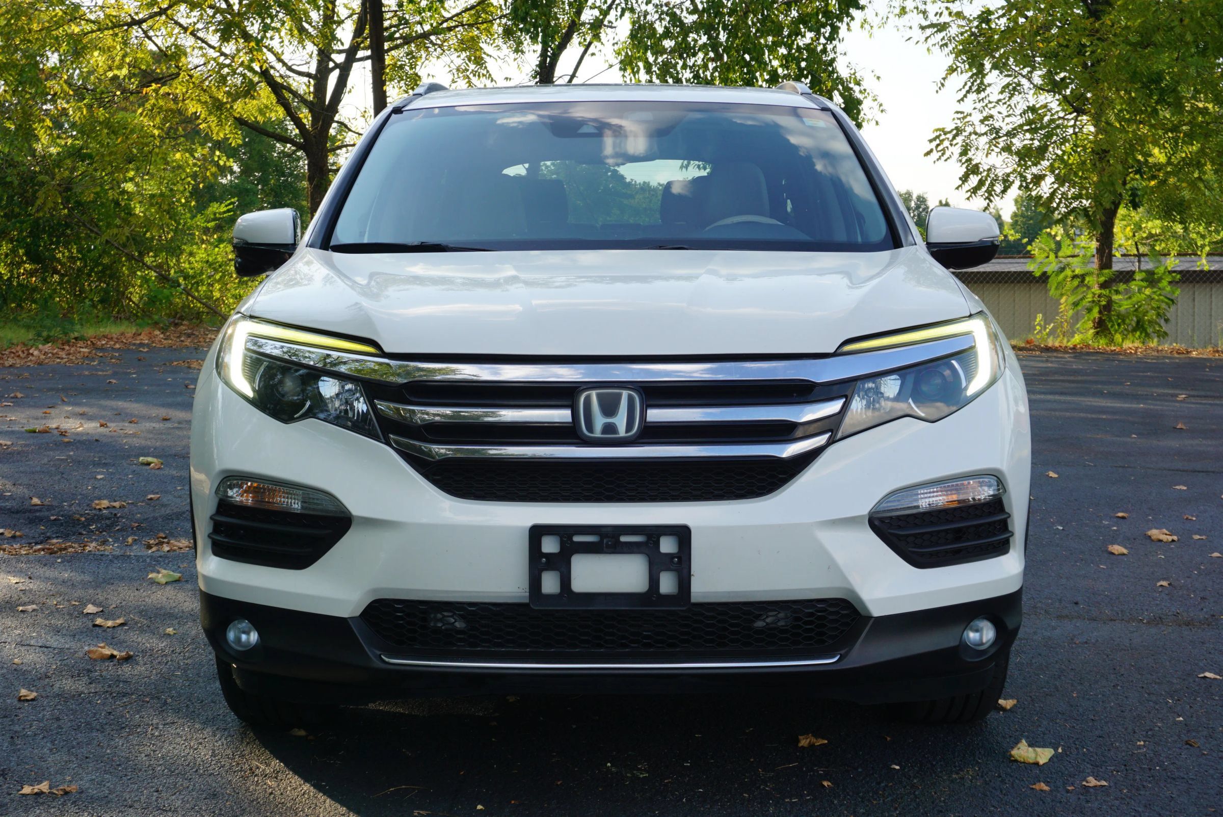 Used 2016 Honda Pilot Touring image 2