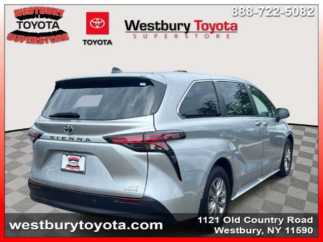 Used 2021 Toyota Sienna XLE FWD image 9
