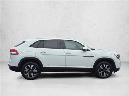 Used 2023 Volkswagen Atlas Cross Sport SE FWD image 5