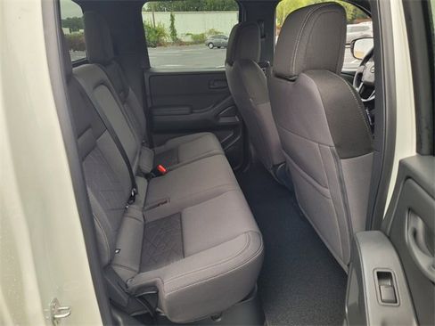 New 2026 Nissan Frontier SV w/ Tow Package image 9