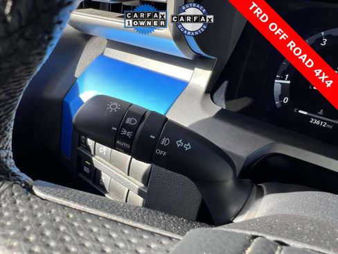 Used 2024 Toyota Tacoma TRD Off-Road image 33
