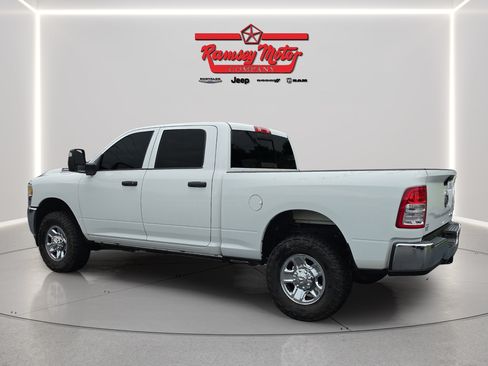 Used 2024 RAM 2500 Tradesman w/ Chrome Appearance Group AWD/4WD image 3