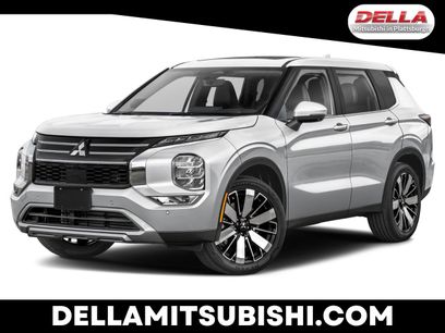 Used 2025 Mitsubishi Outlander SE