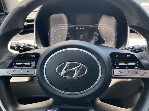 Used 2024 Hyundai Tucson SEL FWD image 17