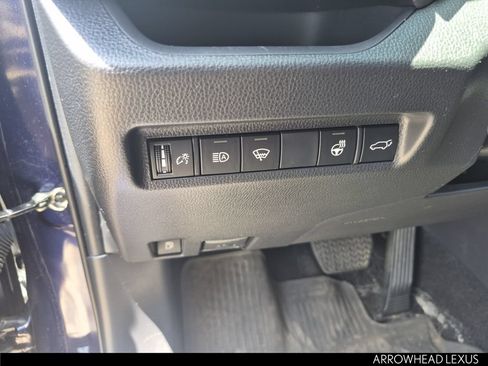 Used 2021 Toyota RAV4 SE w/ Weather & Moonroof Package AWD/4WD image 19