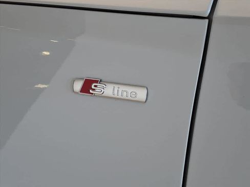 Certified 2023 Audi Q5 2.0T Premium Plus w/ Premium Plus Package image 8