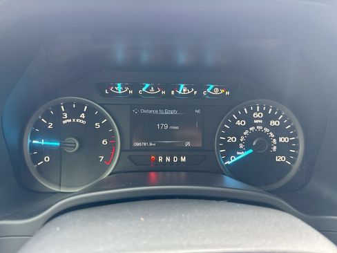 Used 2019 Ford F150 XLT w/ Equipment Group 302A Luxury AWD/4WD image 12