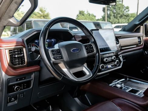 Used 2024 Ford Expedition Max Limited RWD image 13