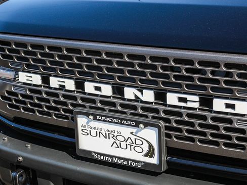 New 2025 Ford Bronco Badlands image 5