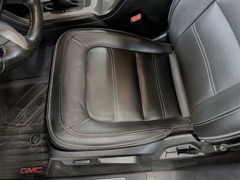 Used 2021 GMC Canyon Denali image 19