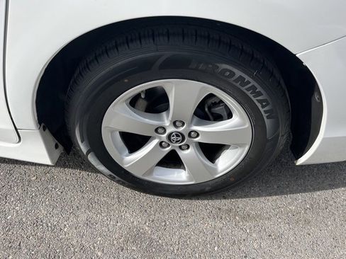 Used 2018 Toyota Sienna LE image 21