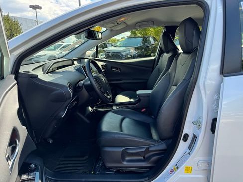 Certified 2022 Toyota Prius XLE image 23