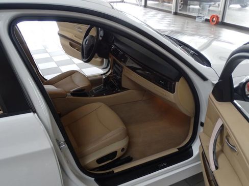 Used 2008 BMW 328i I image 9