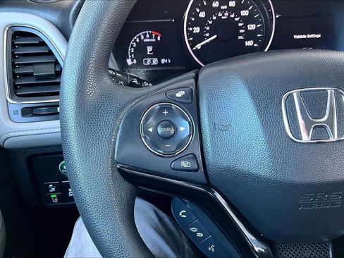 Used 2022 Honda HR-V EX image 10