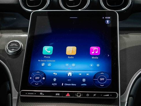 Used 2025 Mercedes-Benz GLC 300 GLC 300 image 13