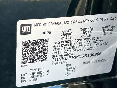 Used 2025 Chevrolet Blazer EV LT FWD image 29