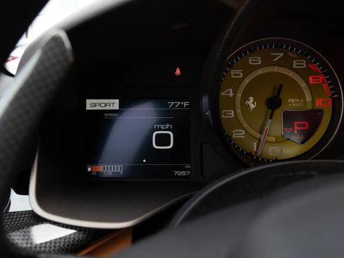 Used 2017 Ferrari F12 Berlinetta RWD image 61