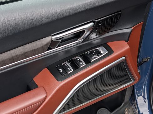 Certified 2024 Kia Telluride SX Prestige AWD/4WD image 19