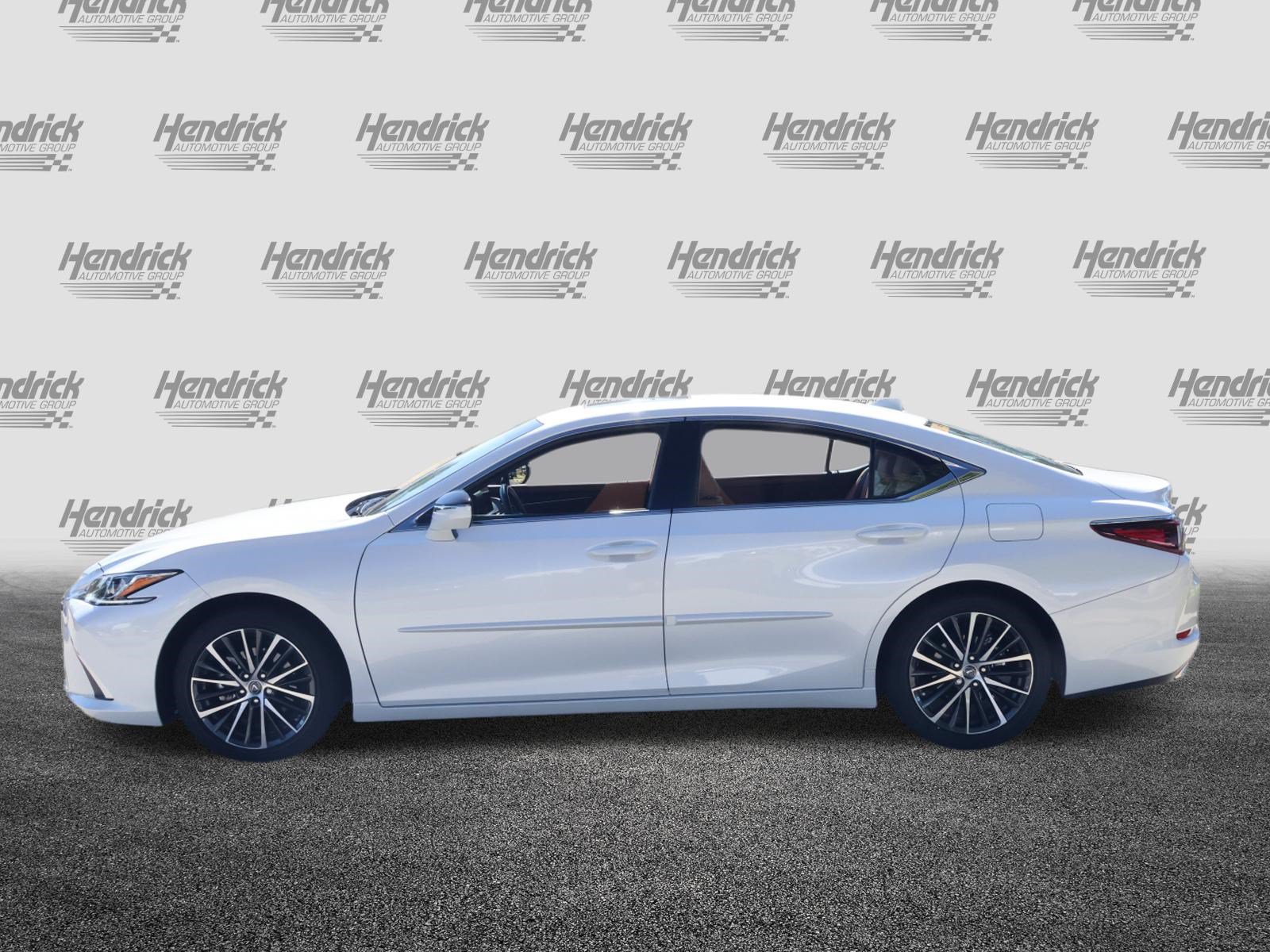 Used 2025 Lexus ES 350 w/ Premium Package FWD image 6