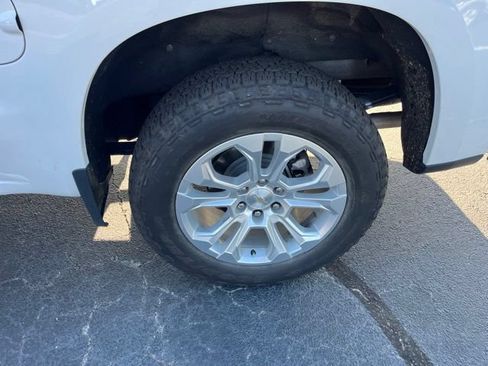 Used 2024 Chevrolet Silverado 1500 LTZ w/ Z71 Off-Road Package AWD/4WD image 32